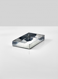 polished-aluminum-tray-serving-display